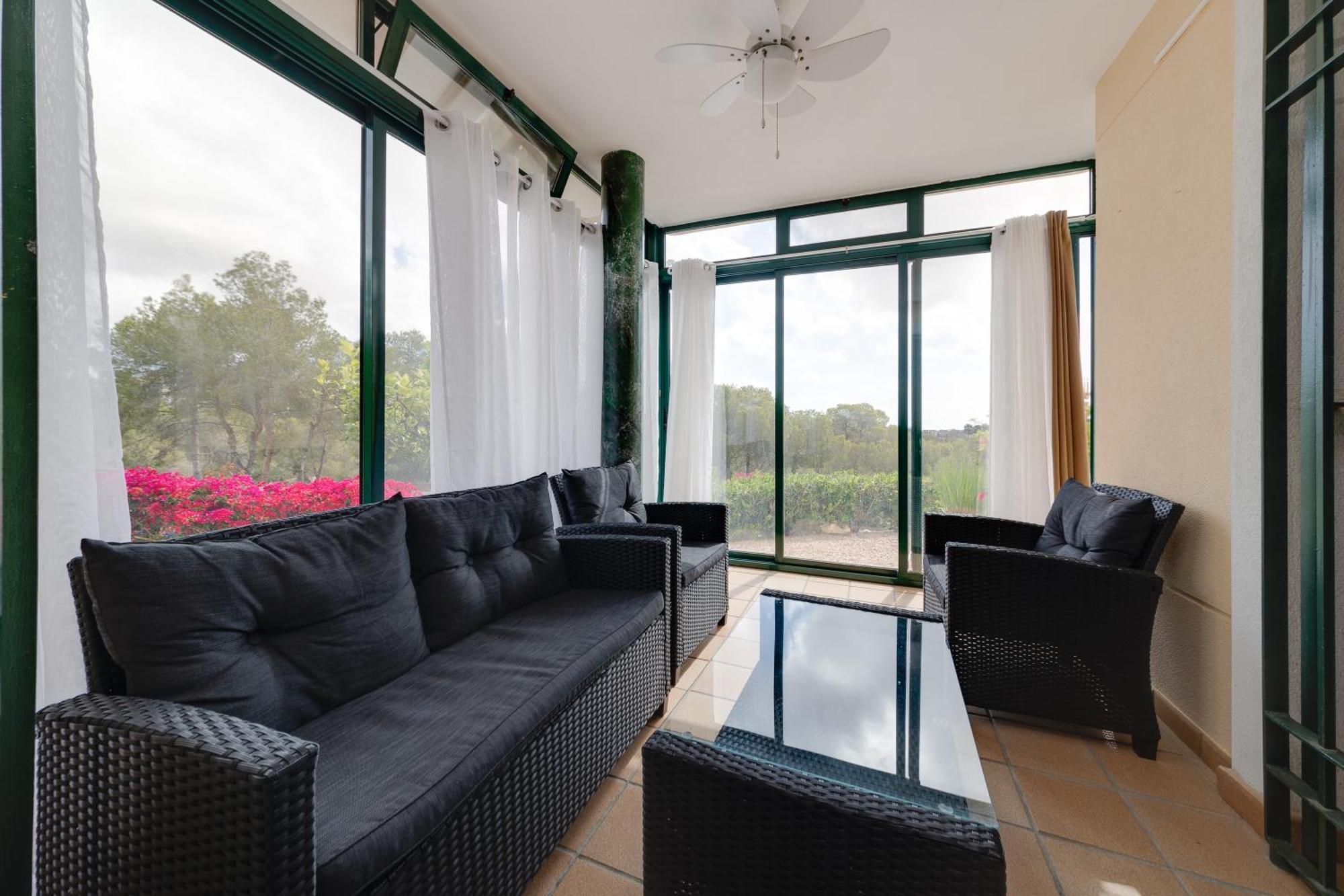 Сasa de vacaciones Super Cosy House Next To The Golf