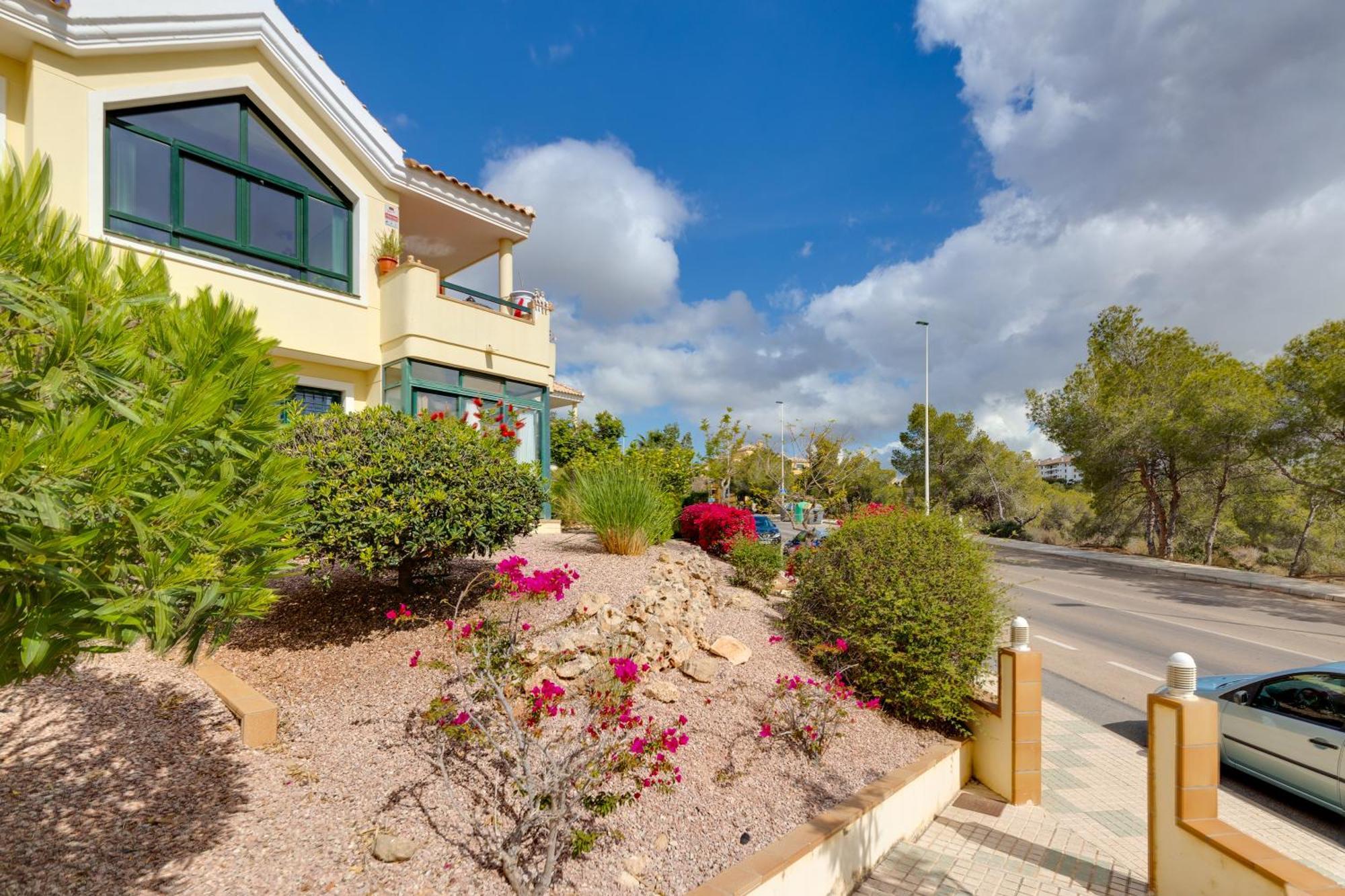 Super Cosy House Next To The Golf Orihuela